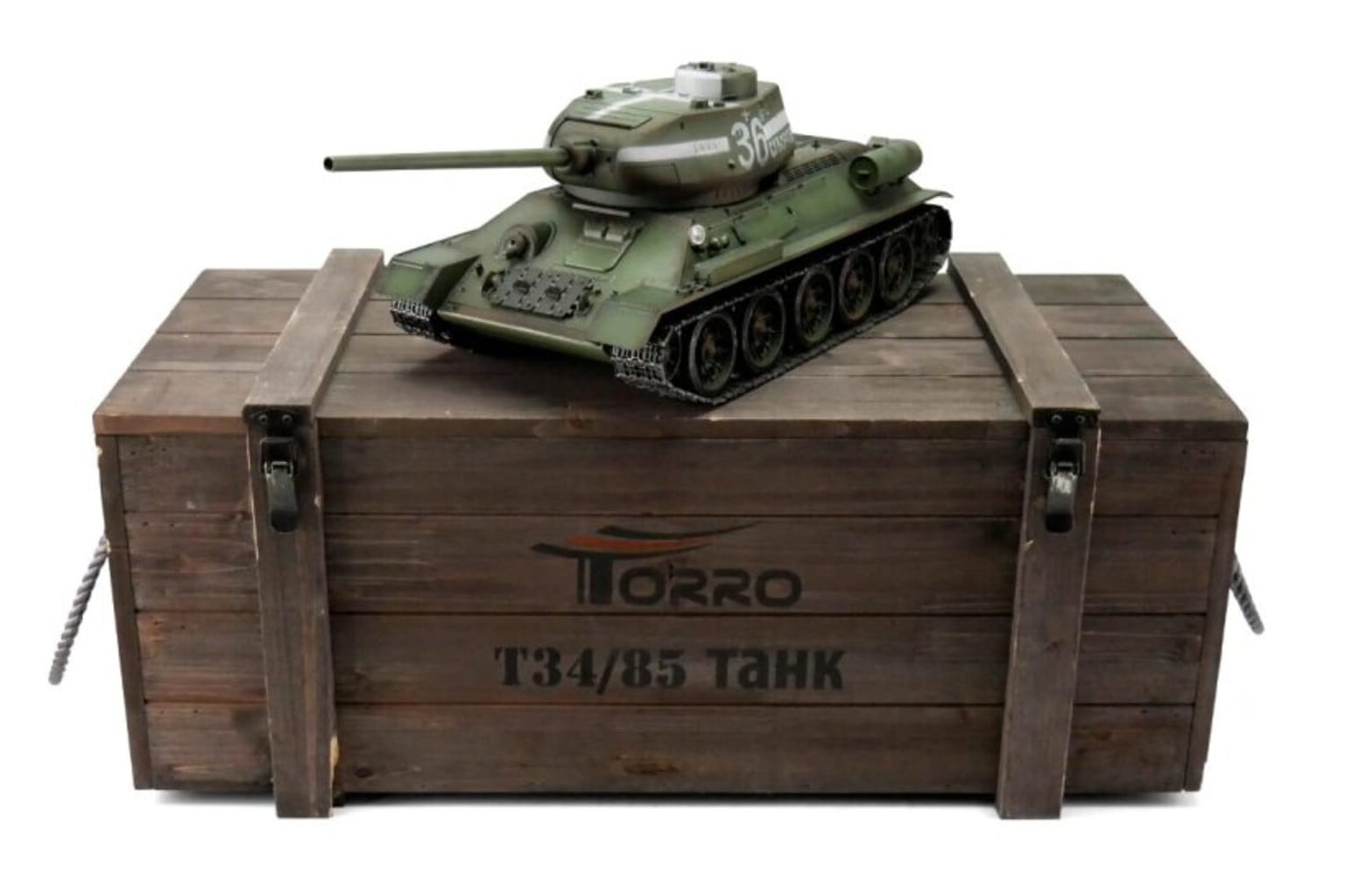 T-34 RC Panzer auf einer Transportkiste