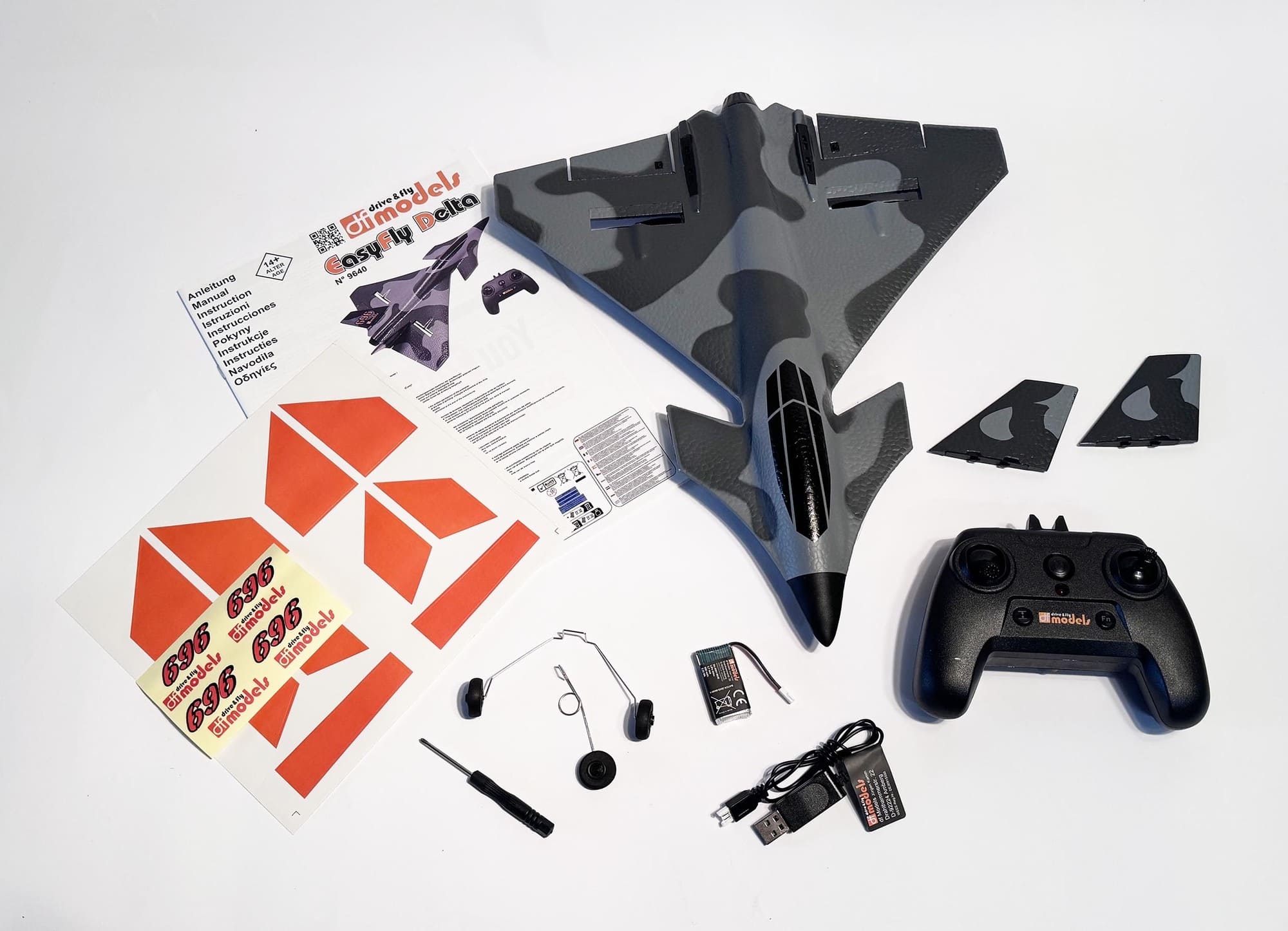 DF Models EasyFly Delta - RC-Flugzeug - RTF 9640