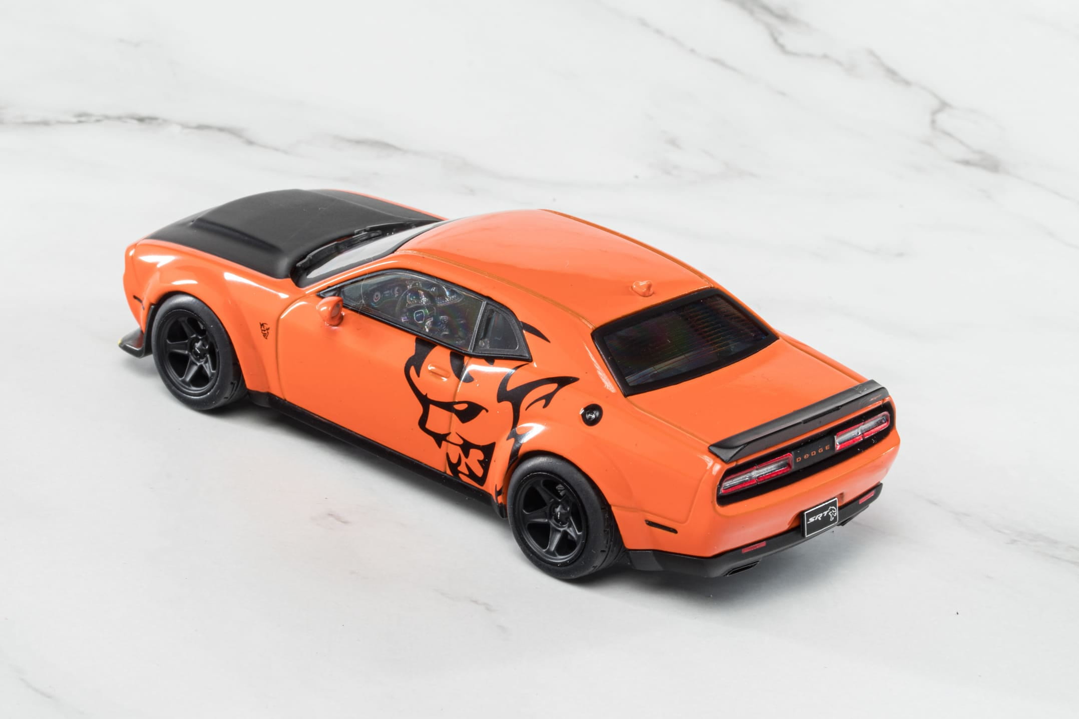 Dodge Challenger SRT Demon 2018 Modellauto in Demon Orange im Massstab 1_43 von Solido