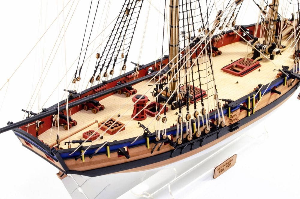 HMS Flirt Bausatz 1_64_ historisches Modell der 14-Kanonen Brigg-Sloop von 1782