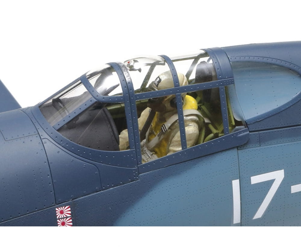 Tamiya 1:32 F4U-1 Corsair "Birdcage"