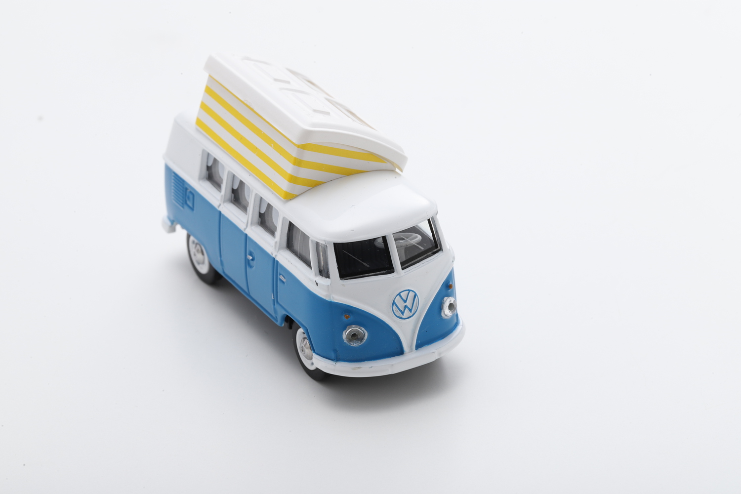 Schuco 1_64 VW T1 Campingbus Modellfahrzeug