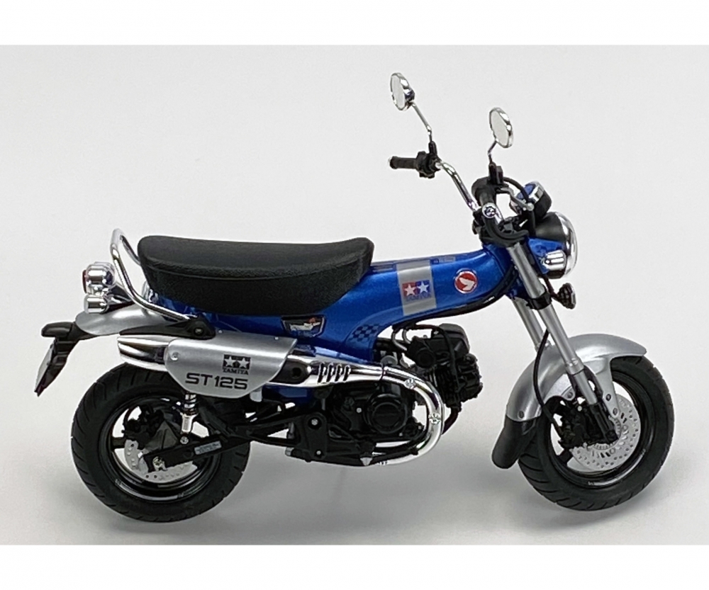 Tamiya 1_12 Honda Dax 125 Limited Edition Plastik Motorrad Modellbausatz - RC-Zubehoer