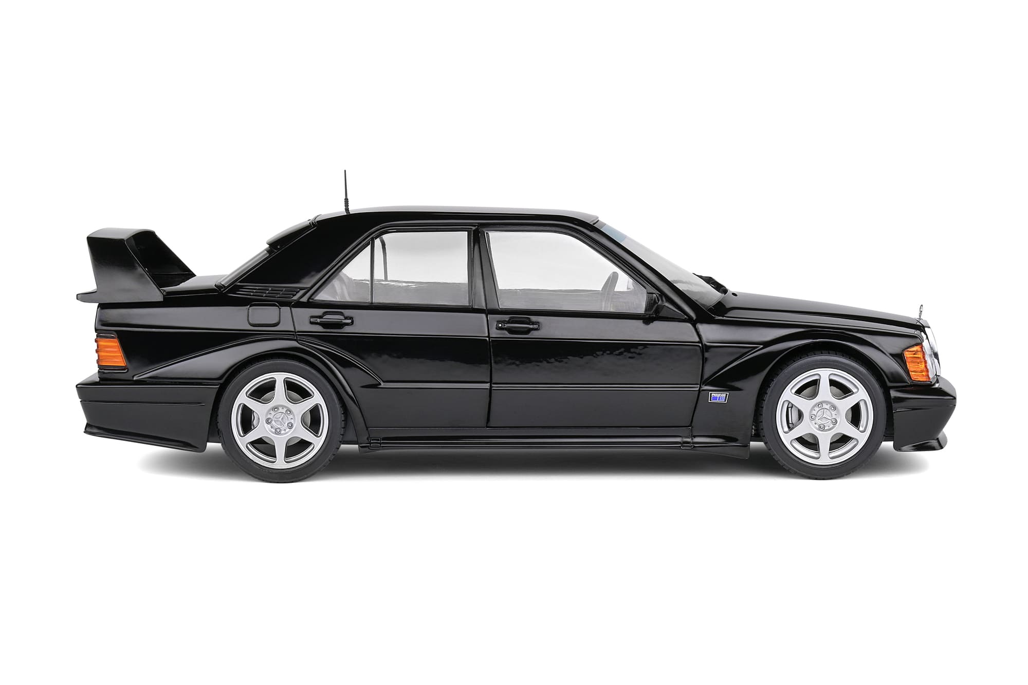 Solido Mercedes-Benz 190E Evo 2 Schwarz Standmodellauto im Massstab 1_18