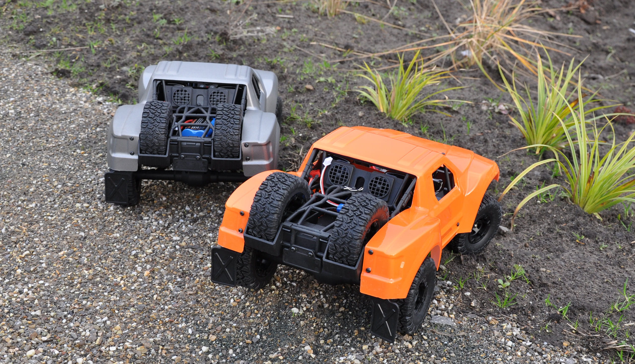 Amewi Short Course Truck SC12 2,4GHz brushed 1:12 RTR grau
