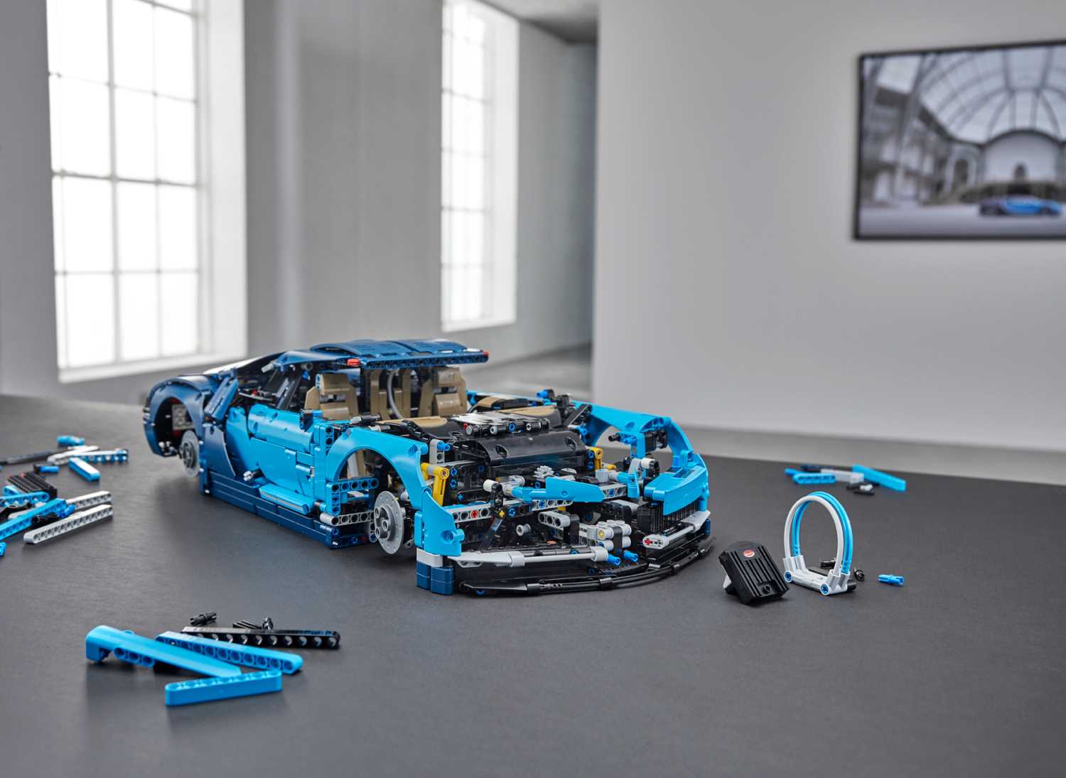 LEGO Technic Bugatti Chiron LEGO Technic Bugatti Chiron
