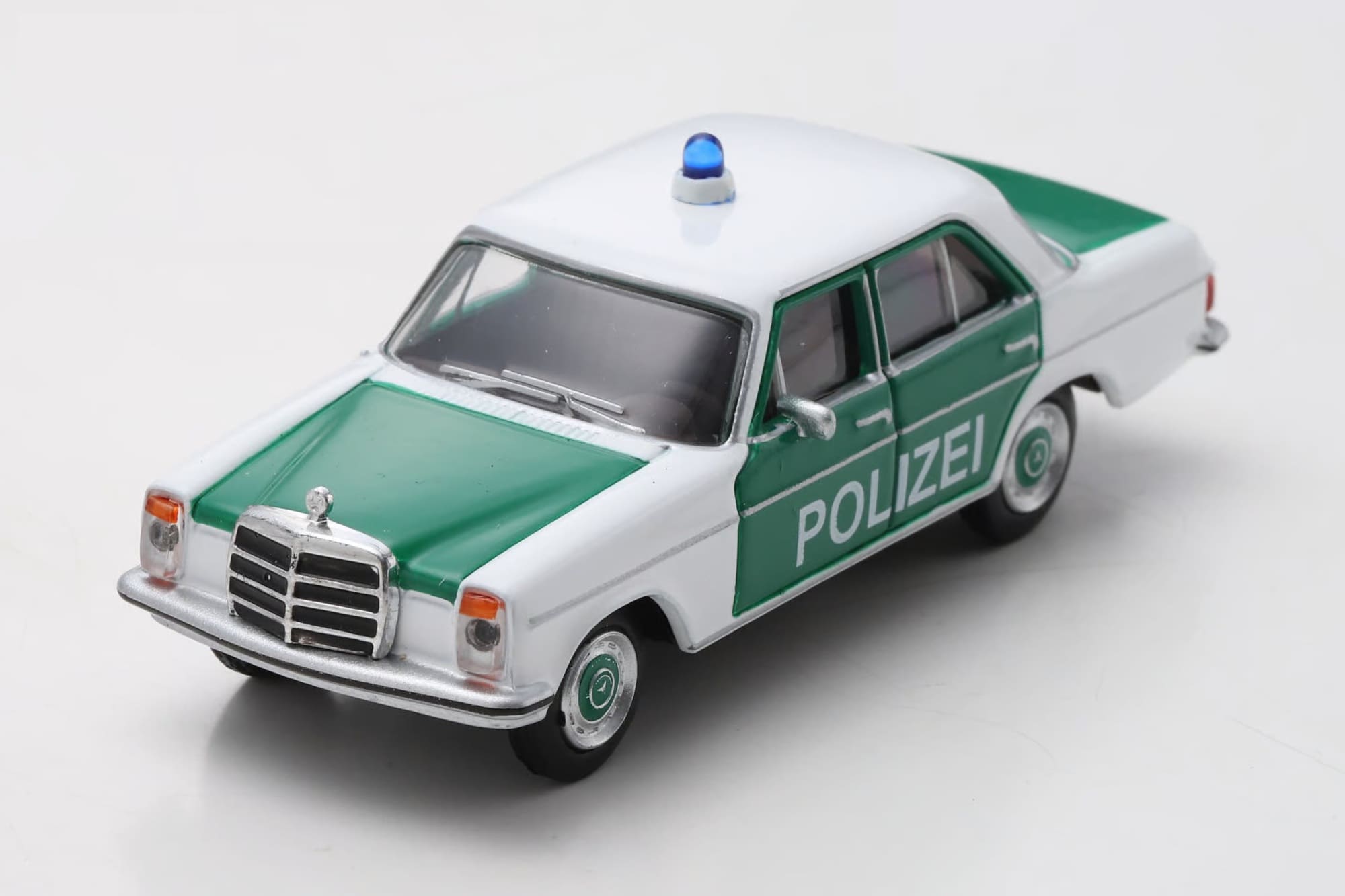 Schuco Mercedes-Benz _8 Polizei Weiss_Dunkelgruen 1_64 Sammlermodell