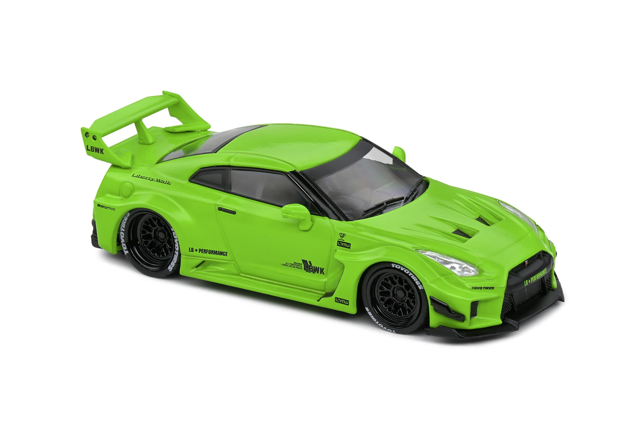 Nissan GT-R _R35_ LB Work Silhouette Modellauto 1_43 in Acid Green