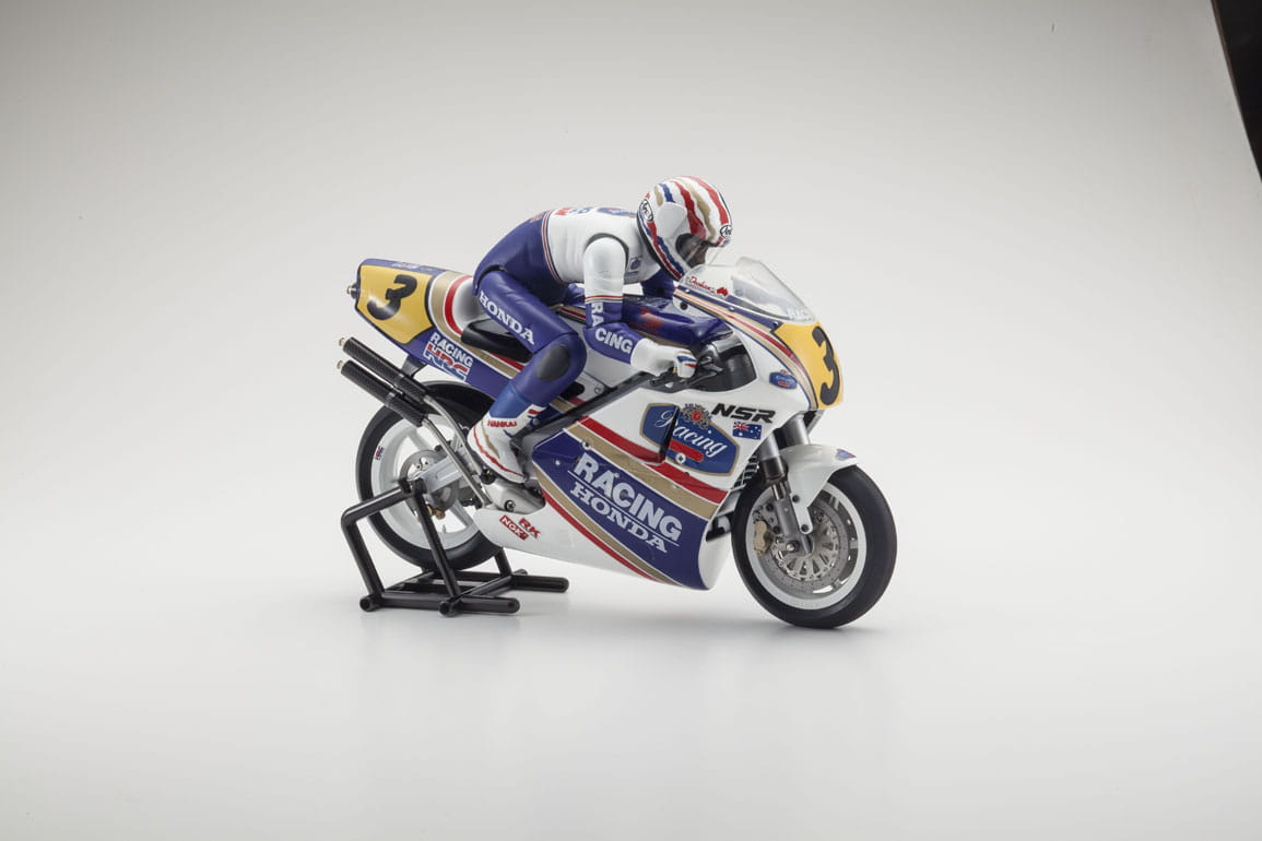 Kyosho Hanging On Racer Honda NSR500 1991 RC Motorrad Bausatz mit beweglicher Fahrerfigur