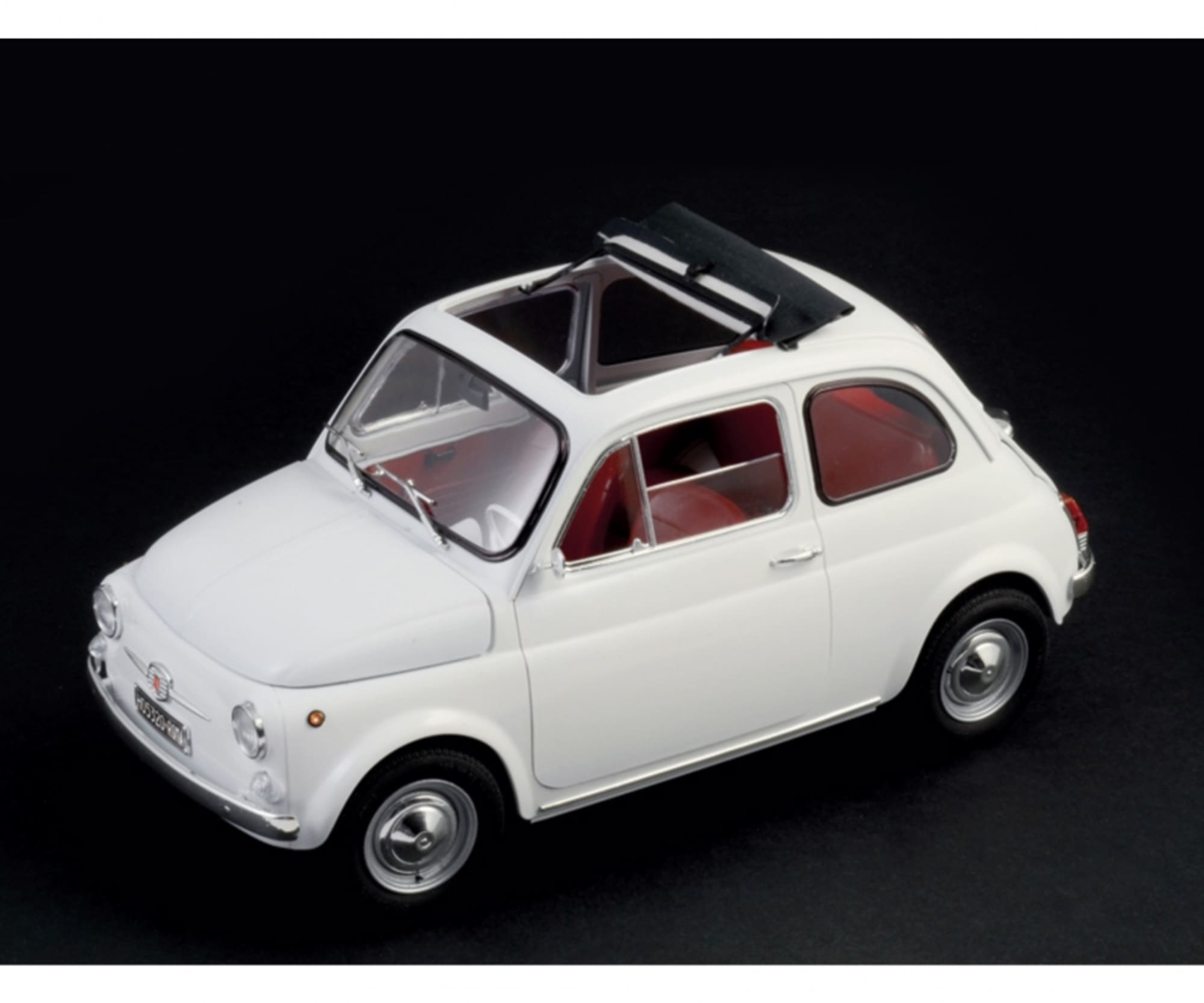 Plastikmodellbau von Italeri 1-12 fiat 500f 1968 version