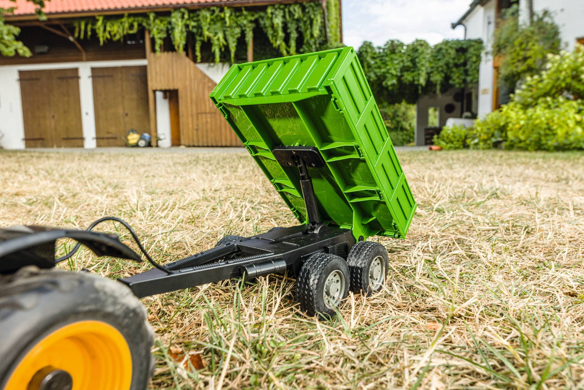 Carson Anhänger für RC Traktor 1:16 grün