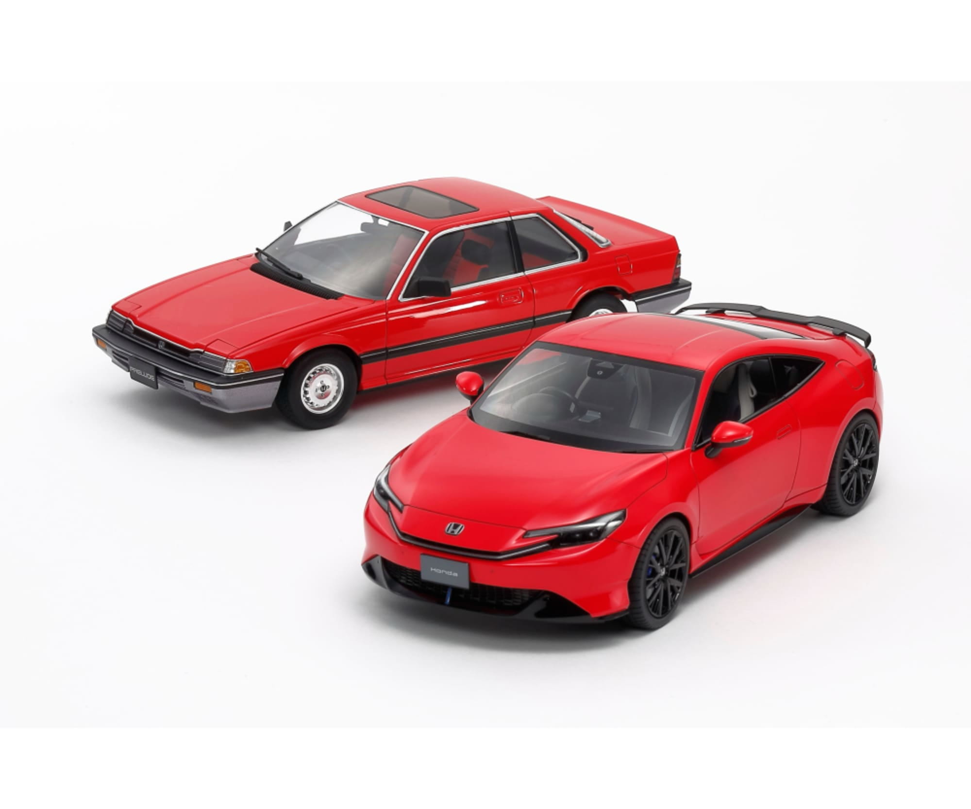 Tamiya 1_24 Honda Prelude Modellbausatz mit Zubehoer
