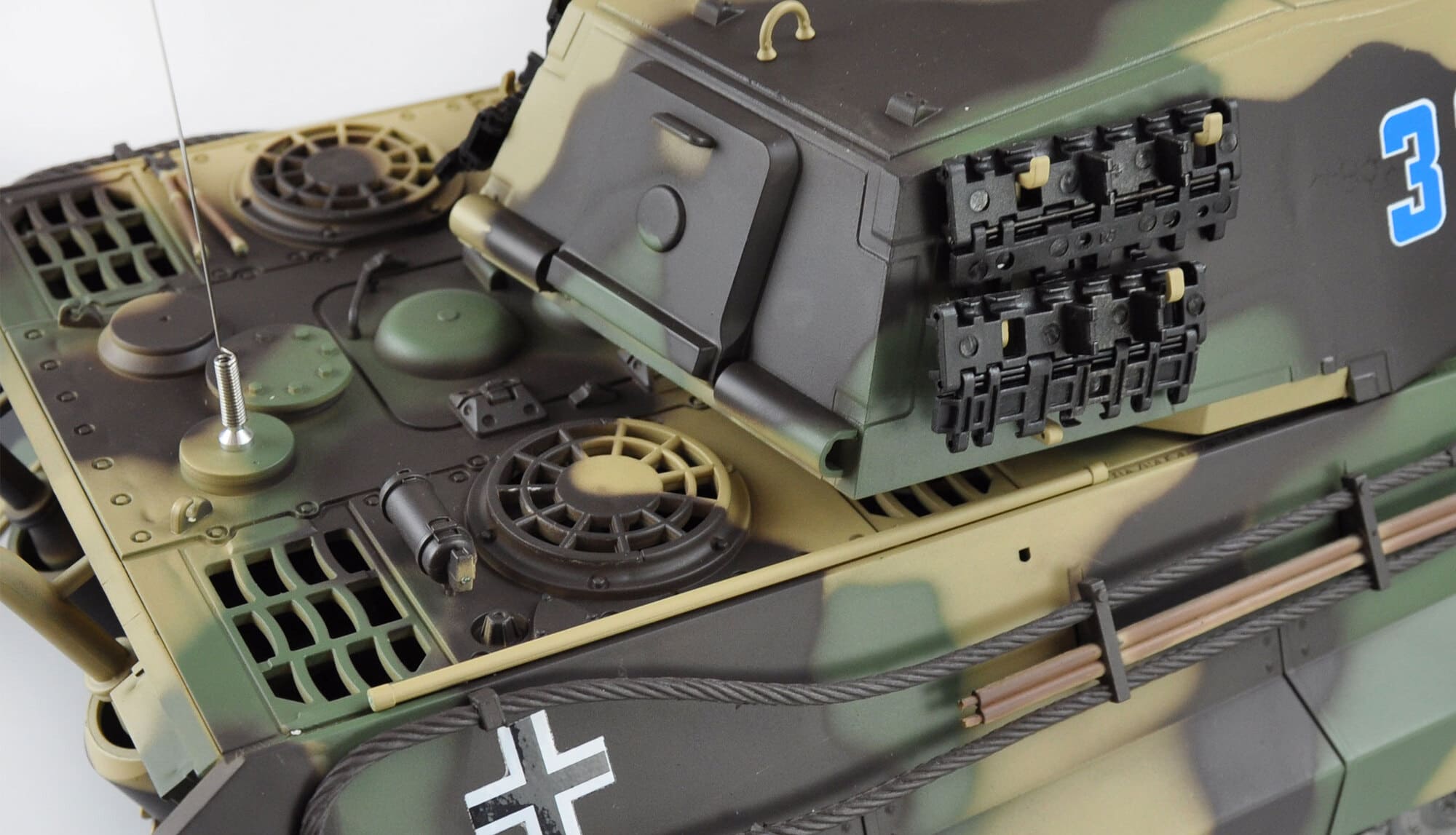 Amewi RC Panzer Koenigstiger 1_16 Standard Line mit Rauch_ Sound_ BB _ IR