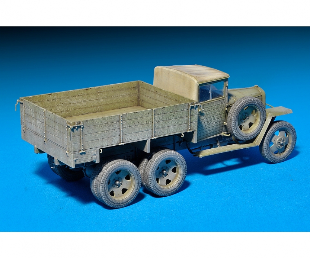 Plastikmodellbau von Miniart 1-35 gaz aaa mod 1943 transport lkw