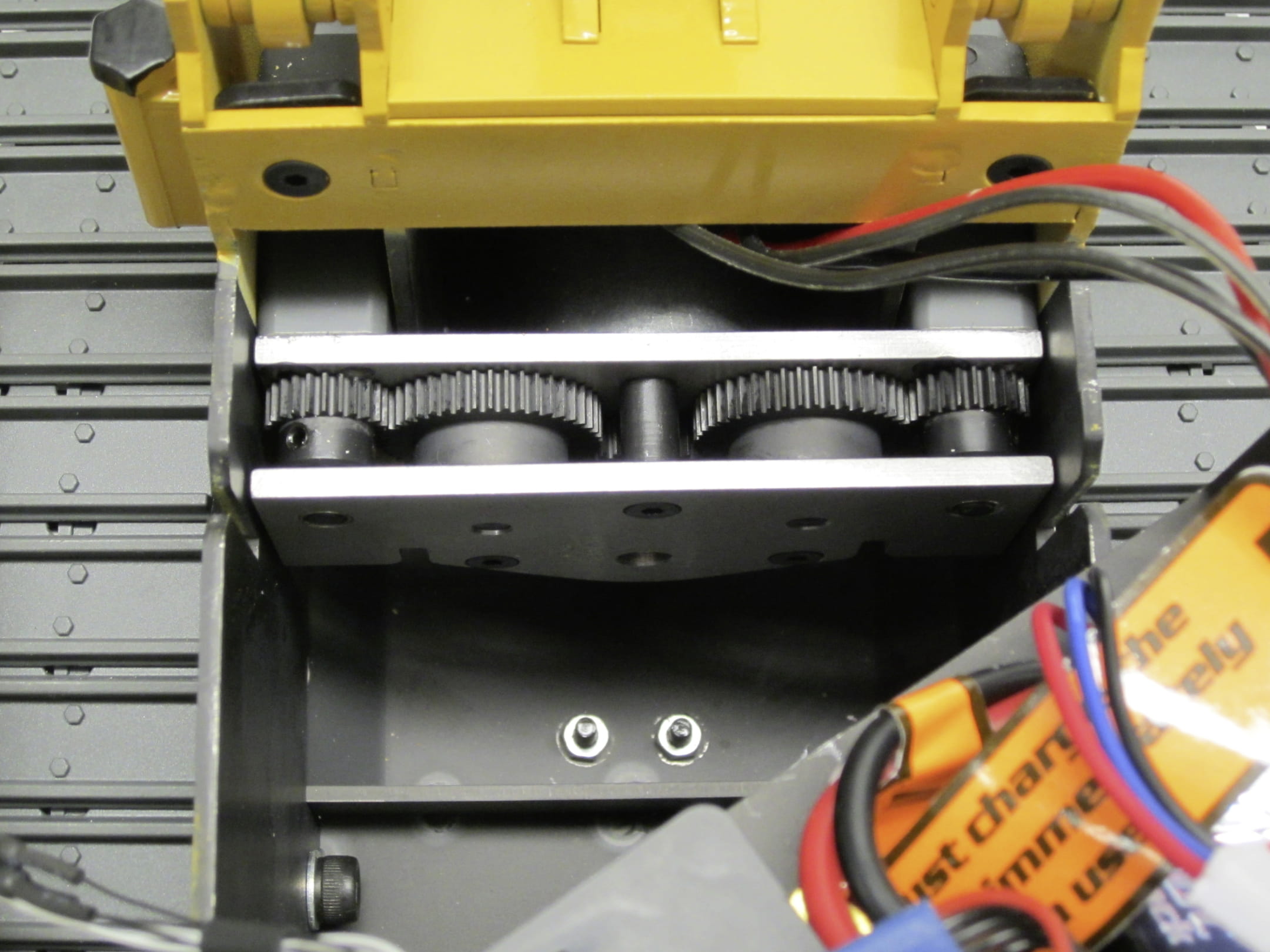 Carson 1:14 LR634 Getriebe-Antriebs-Satz Carson 1_14 LR634 Getriebe-Antriebs-Satz - RC-Zubehoer