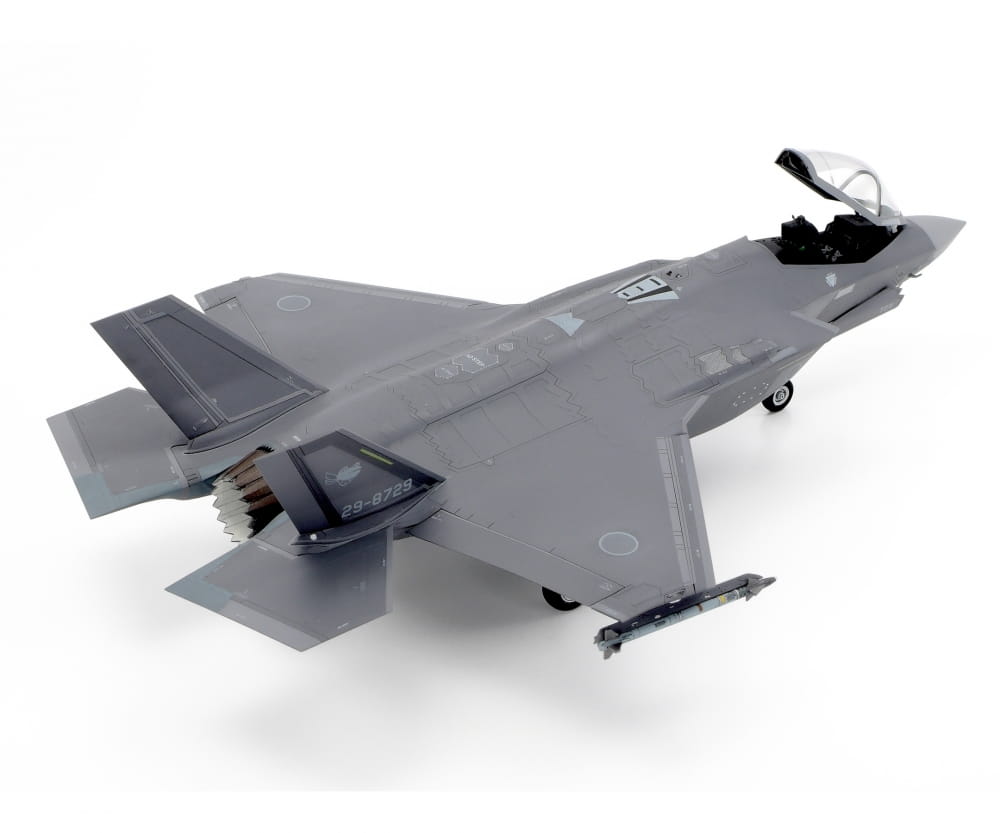 Tamiya 1_72 F-35A Lightning II Plastik Modellbau - RC-Zubehoer
