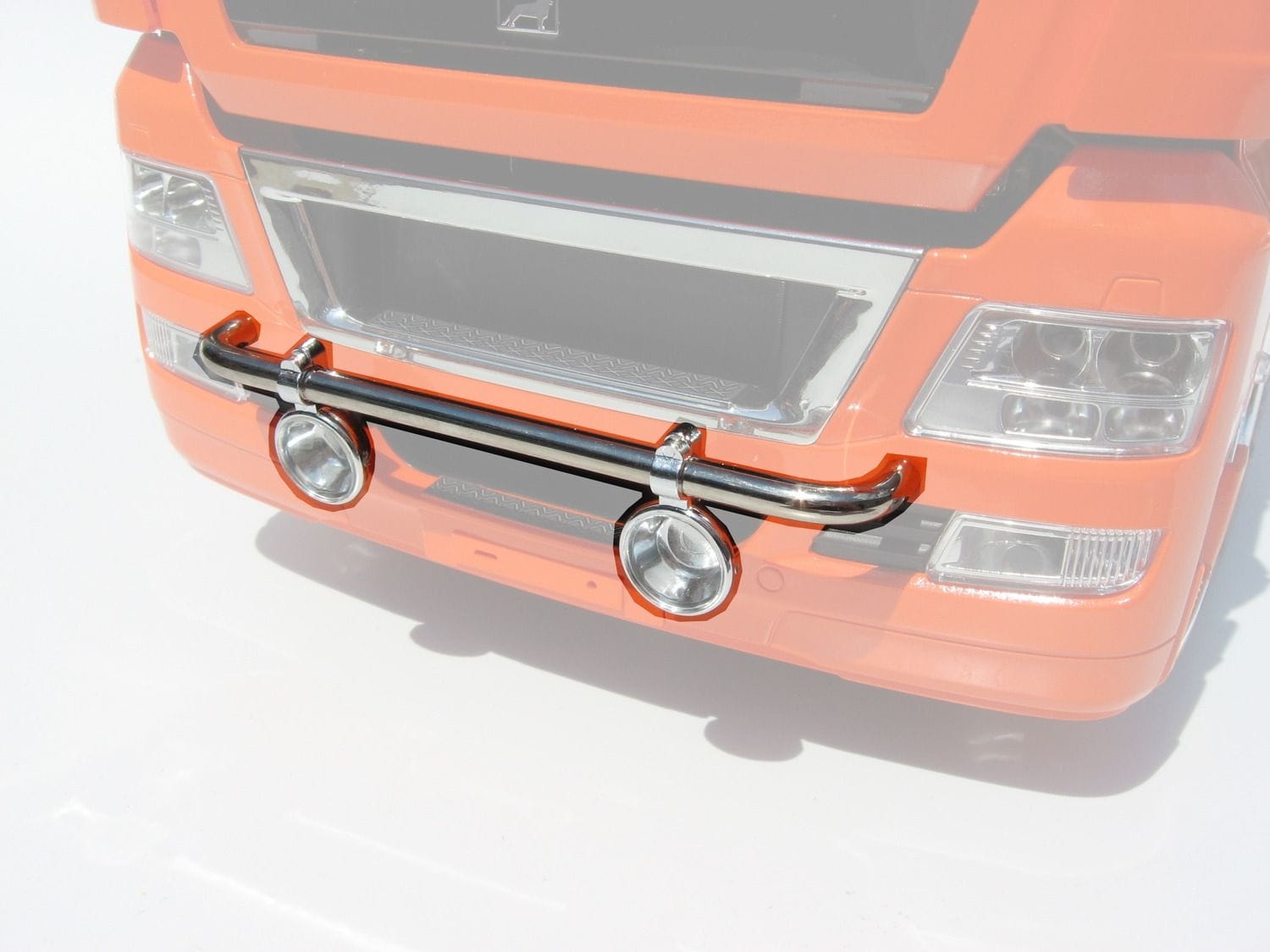 Carson 1:14 Stoßstangen-Lampenbügel MAN TGX Carson 1:14 Stoßstangen-Lampenbügel MAN TGX