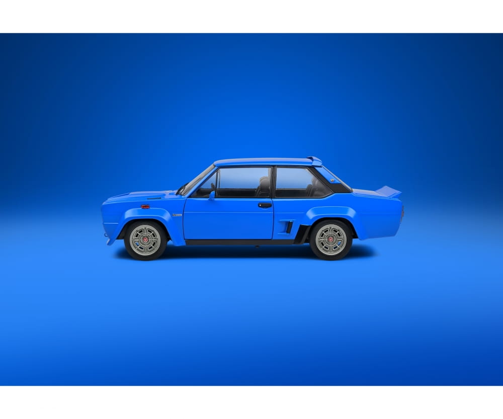 Solido 1:18 Fiat 131 Abarth blau Modellauto