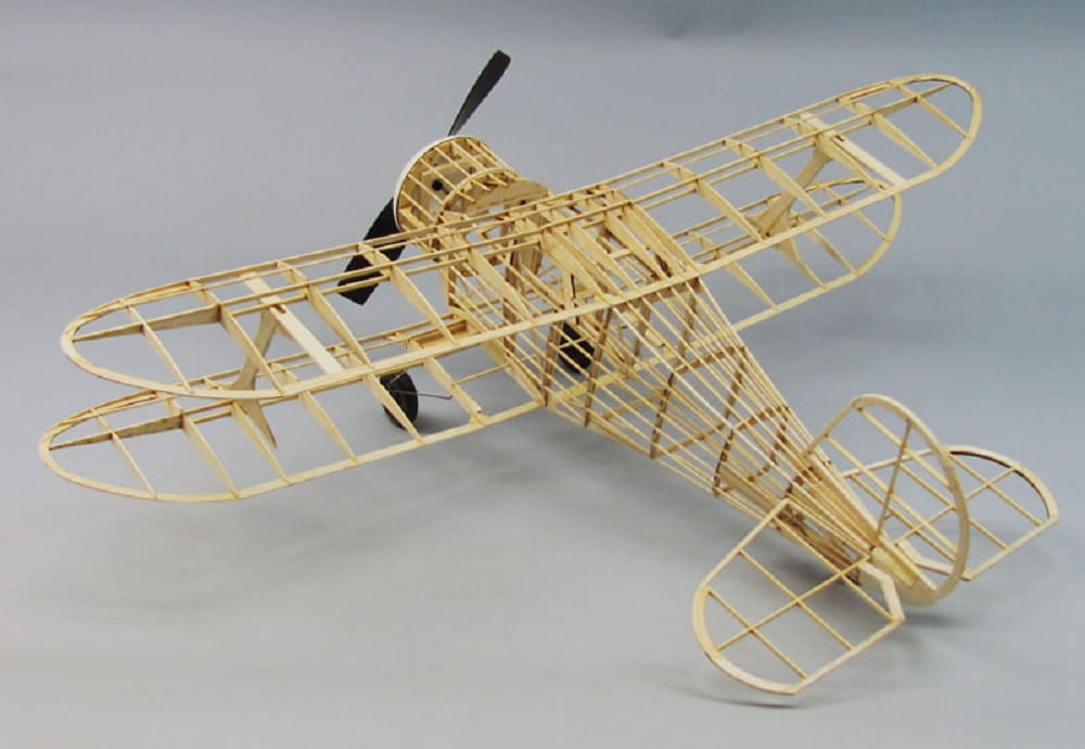 Dumas Aircraft Staggerwing Doppeldecker Balsabausatz